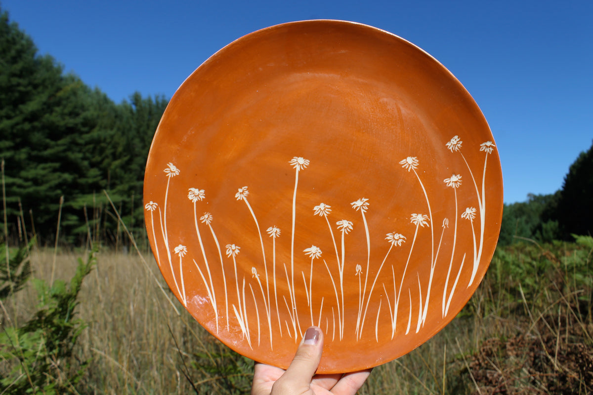 Round Daisy Platter in Terra Cotta