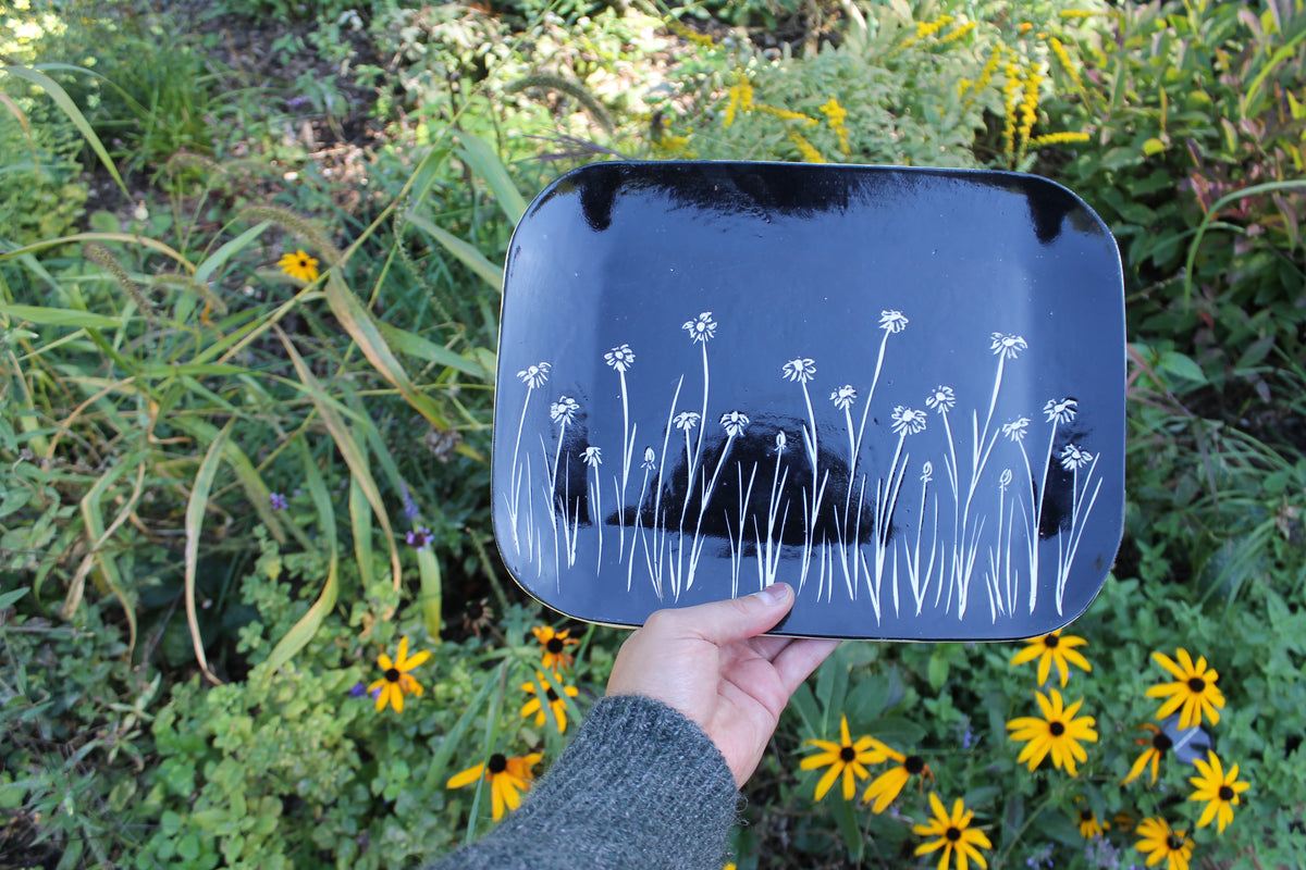 Rectangular Daisy Platter in Black
