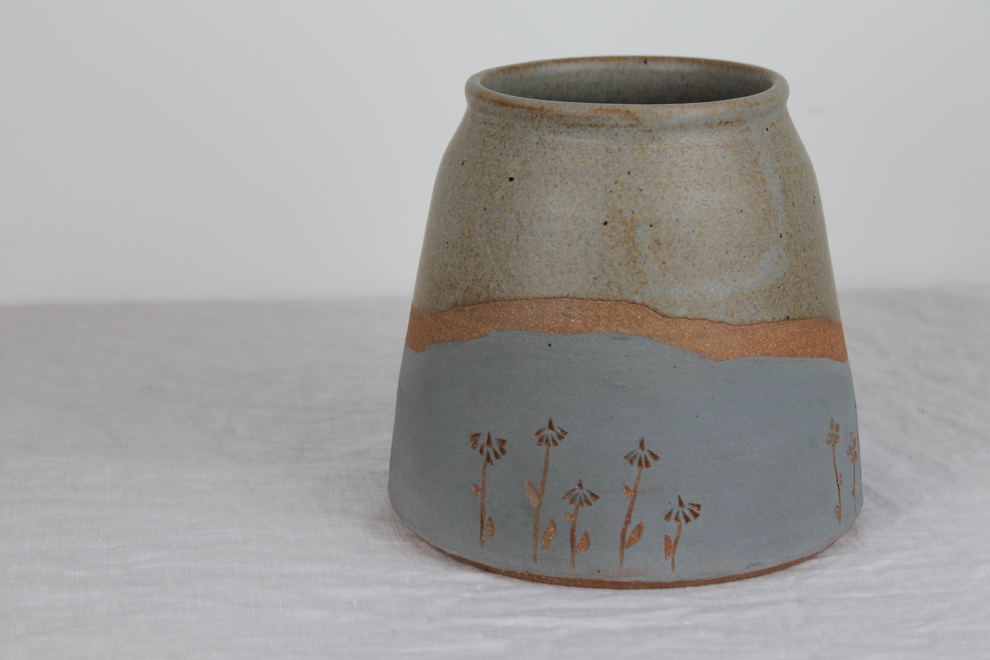 Meadow Vase in Stone