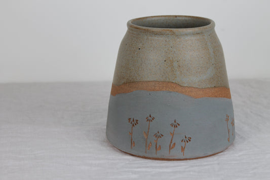 Meadow Vase in Stone