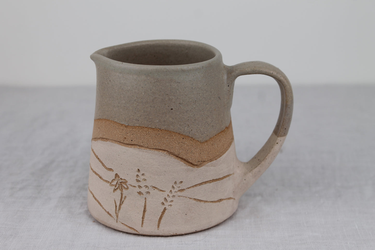 Small Meadow Pourer in Cream