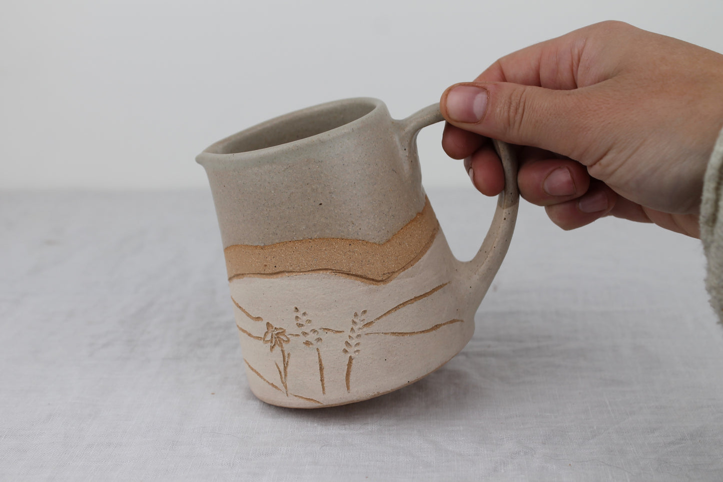 Small Meadow Pourer in Cream