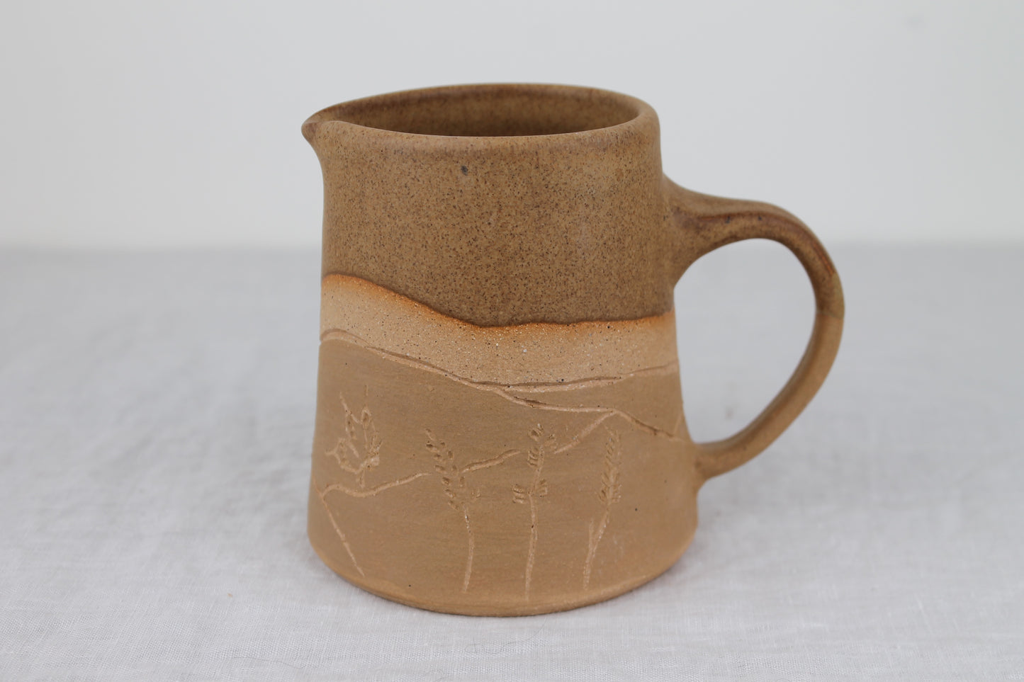 Small Meadow Pourer in Honey