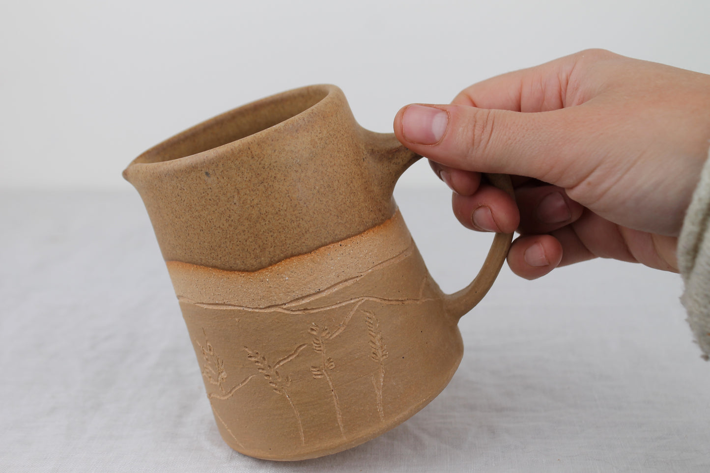 Small Meadow Pourer in Honey