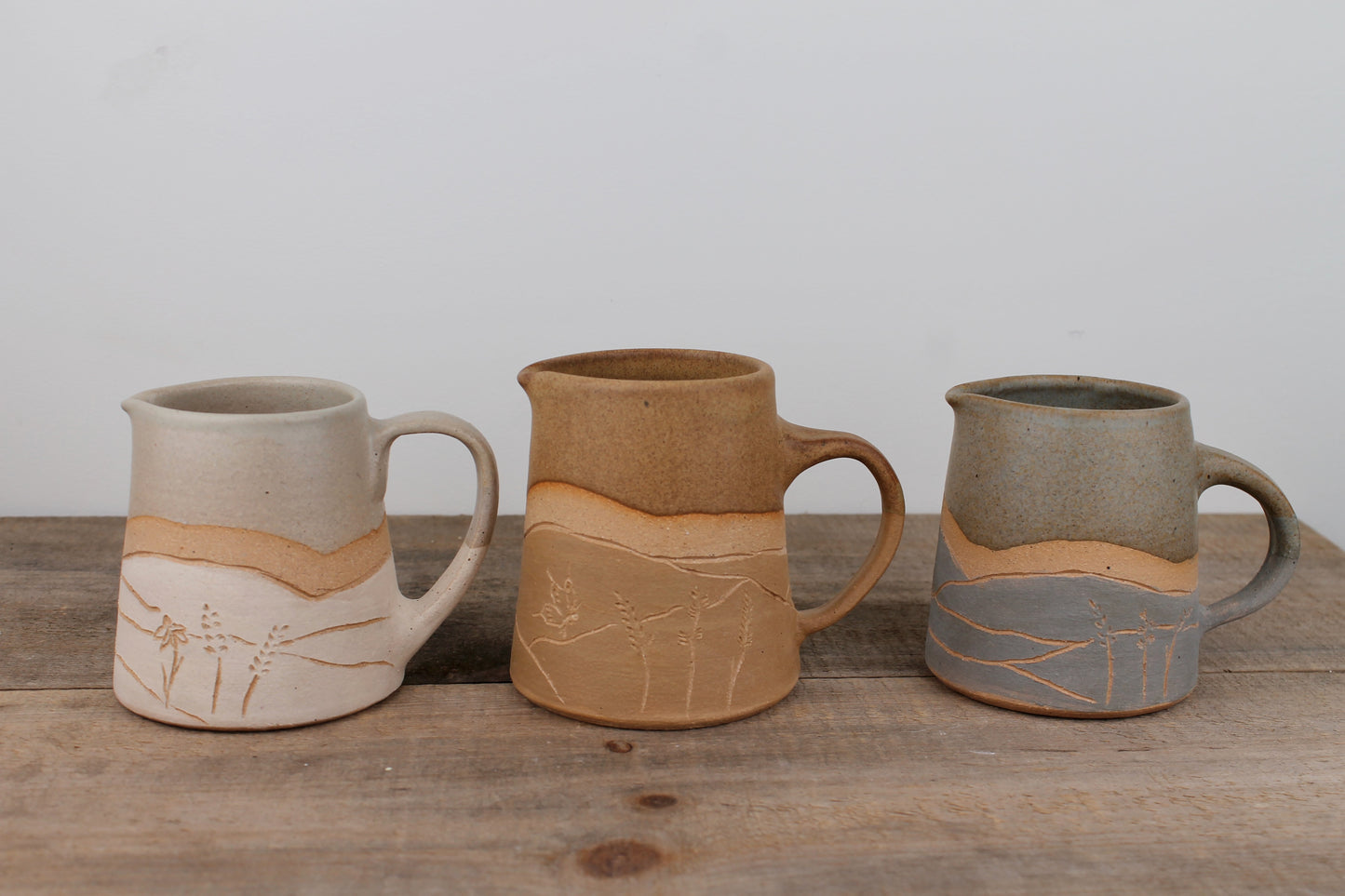 Small Meadow Pourer in Honey